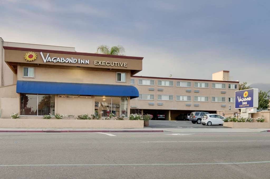 Pasadena Rose & Crown Hotel Exterior foto
