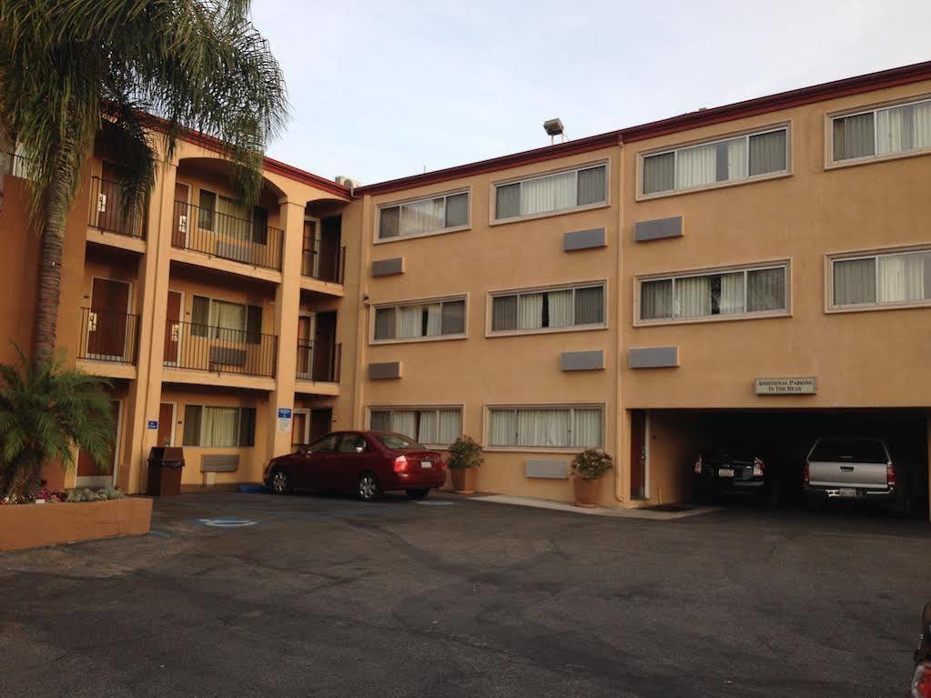 Pasadena Rose & Crown Hotel Exterior foto